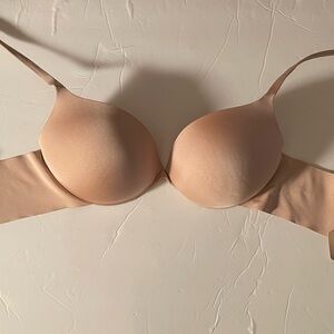 SKIMS new with tags Ultimate Pushup Plunge Bra in the color Mica Size 34C